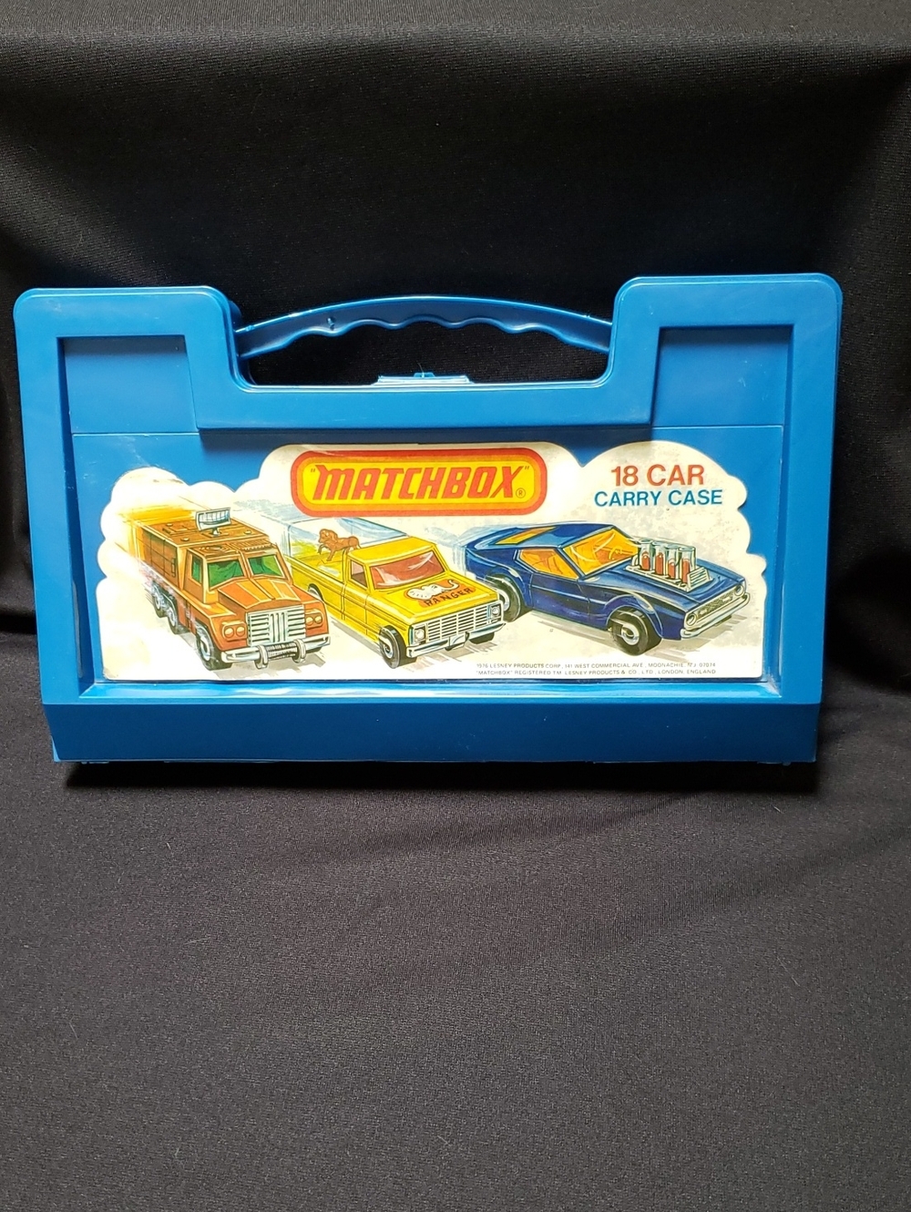 Vintage 1976  Matchbox Car Collectors Carry Case - holds 18 Cars